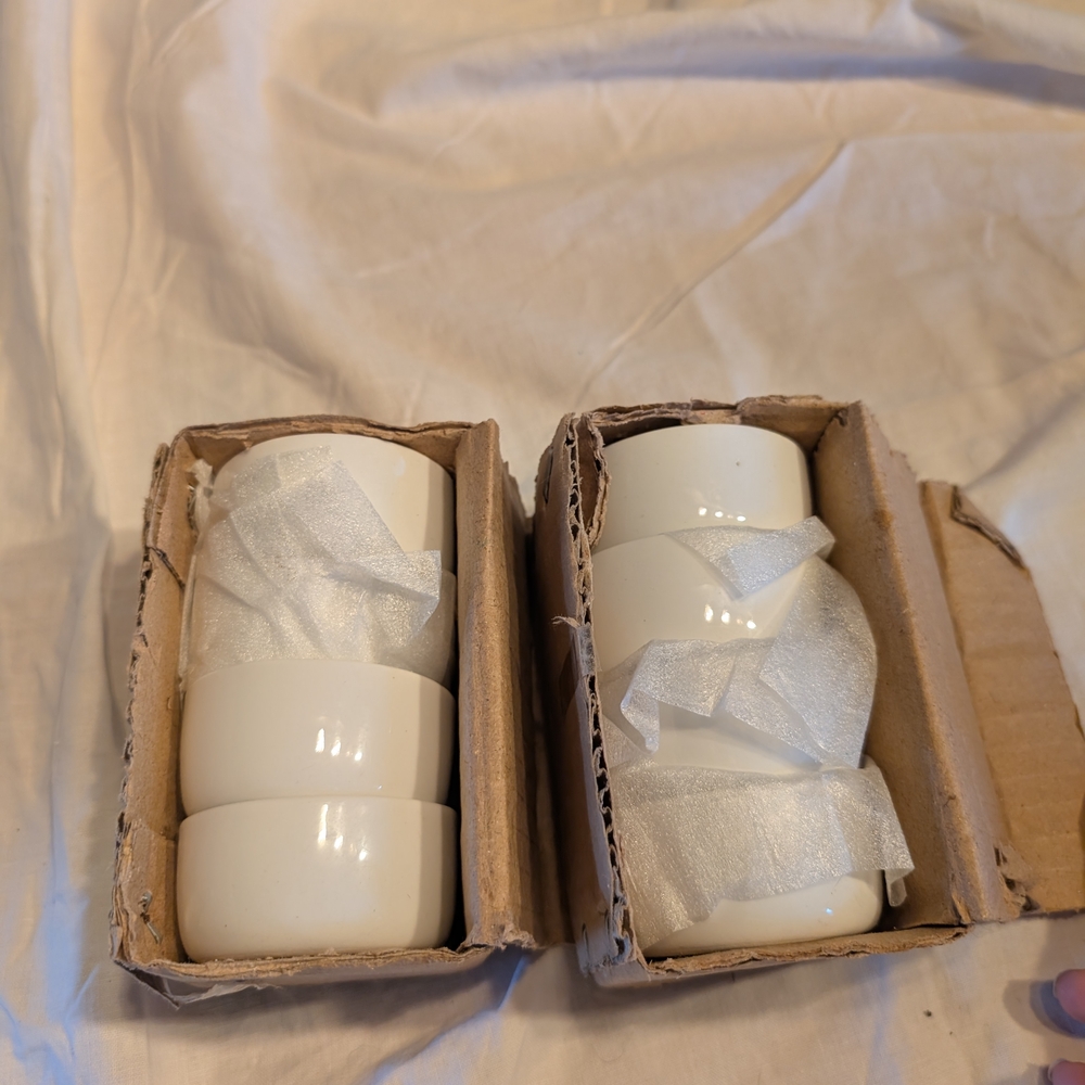 2/16$ Vintage White Ceramic Mini Bowl Set